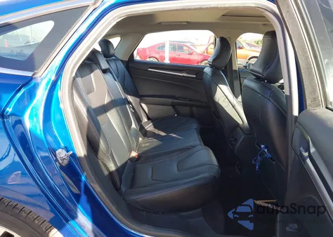 2017 Ford Fusion Hybrid Titanium из США, поврежденный, VIN 3FA6P0RU5HR357171